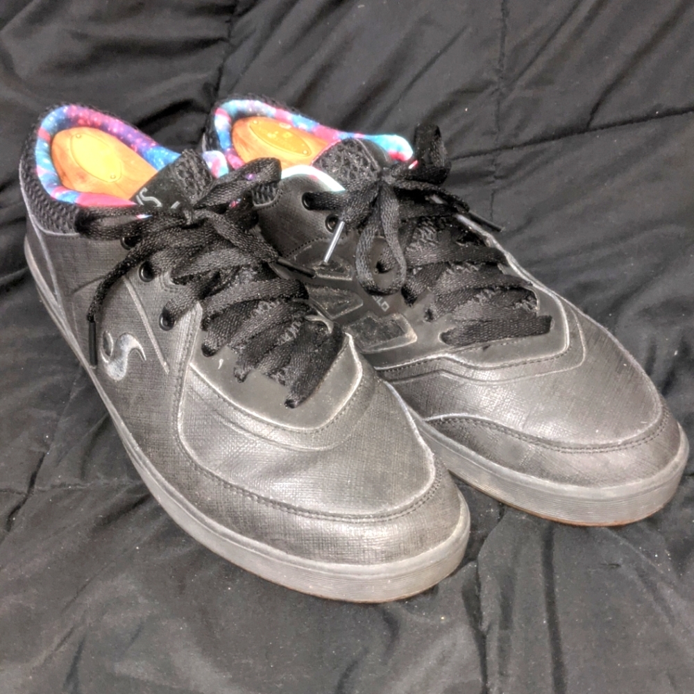 DVS Endeavor Black Galaxy